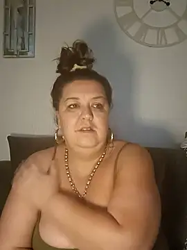 Snapshot of Nova-iswiserx chatting on February 10, 2026, 10:08 am Nova-iswiserx online show from February 10, 2026, 10:08 am