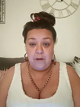 Snapshot of Nova-iswiserx chatting on February 24, 2026, 11:08 am Nova-iswiserx online show from February 24, 2026, 11:08 am