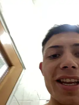 santiObrero online show from March 11, 2026, 3:29 pm