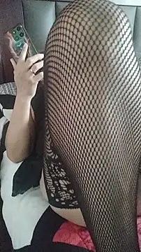 Linamadura online show from April 14, 2026, 2:34 pm