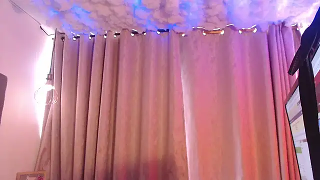 Snapshot of Dafne-art chatting on January 31, 2026, 7:11 pm Dafne-art online show from January 31, 2026, 7:11 pm