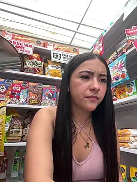 Snapshot of AuroraJohns_Pink chatting on February 4, 2026, 8:36 pm AuroraJohns Pink online show from February 4, 2026, 8:36 pm