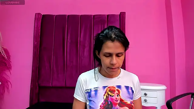 Snapshot of mitzukywinteer chatting on July 12, 2026, 9:06 pm mitzukywinteer online show from July 12, 2026, 9:06 pm