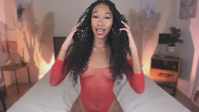 KaryMooon online show from April 15, 2026, 8:42 pm