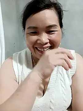 Snapshot of nana_nana99 chatting on May 11, 2026, 4:04 pm nana nana99 online show from May 11, 2026, 4:04 pm