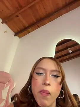 Snapshot of Alison_Ivanova chatting on February 19, 2026, 3:46 am Alison Ivanova online show from February 19, 2026, 3:46 am