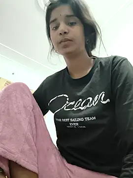 Snapshot of Cute-Natashaa chatting on February 9, 2026, 3:21 am Cute-Natashaa online show from February 9, 2026, 3:21 am