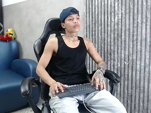 Dogan Renzo0 online show from February 3, 2026, 7:30 pm