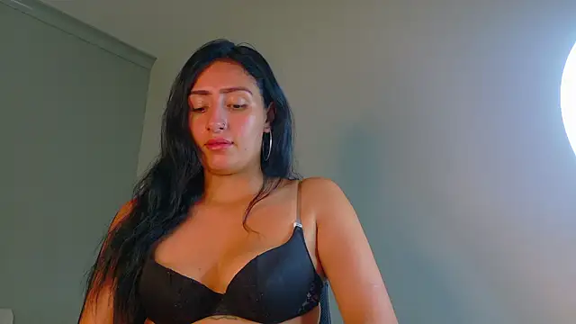 Snapshot of AmmyRouse__ chatting on March 18, 2026, 11:24 am AmmyRouse online show from March 18, 2026, 11:24 am