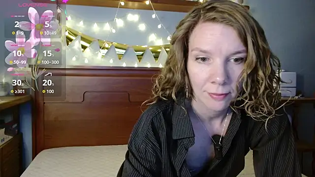 Snapshot of Daisy_Lovely chatting on April 10, 2026, 5:12 am Daisy Lovely online show from April 10, 2026, 5:12 am