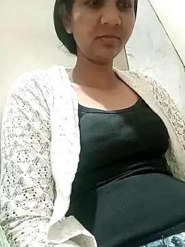 Prajakta123 online show from February 16, 2026, 5:09 pm