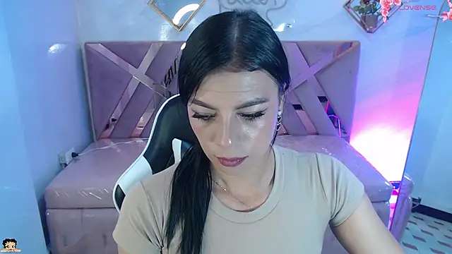 Melisa v online show from March 4, 2026, 7:53 pm