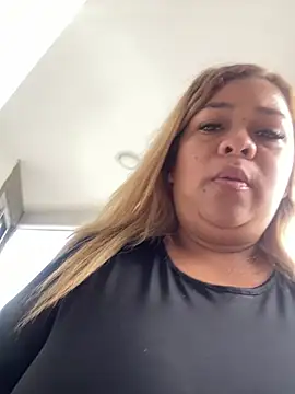 Snapshot of veronica414 chatting on May 26, 2026, 12:12 pm veronica414 online show from May 26, 2026, 12:12 pm
