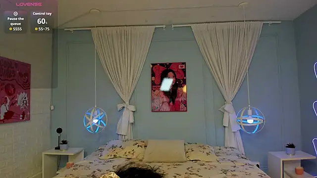 Snapshot of naomi_campell chatting on April 15, 2026, 7:32 pm naomi campell online show from April 15, 2026, 7:32 pm