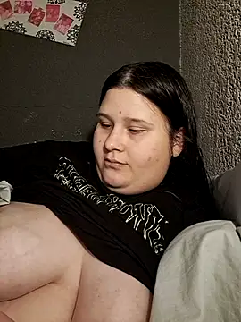 TUWACHA7777 online show from April 22, 2026, 4:15 am