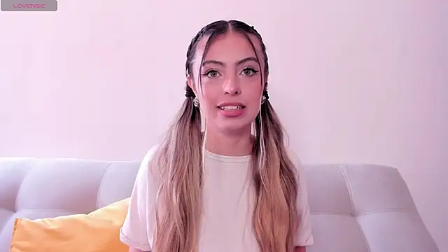 Fernanda aaaa online show from May 22, 2026, 2:44 pm