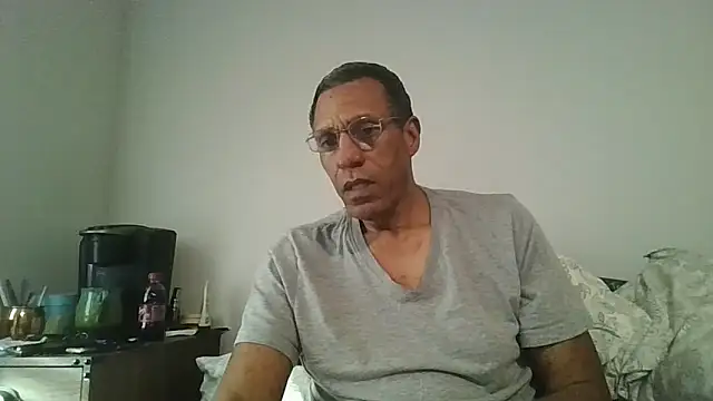 swimmer2496 online show from January 17, 2026, 9:07 pm