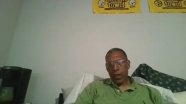 Snapshot of swimmer2496 chatting on May 26, 2026, 12:06 am swimmer2496 online show from May 26, 2026, 12:06 am