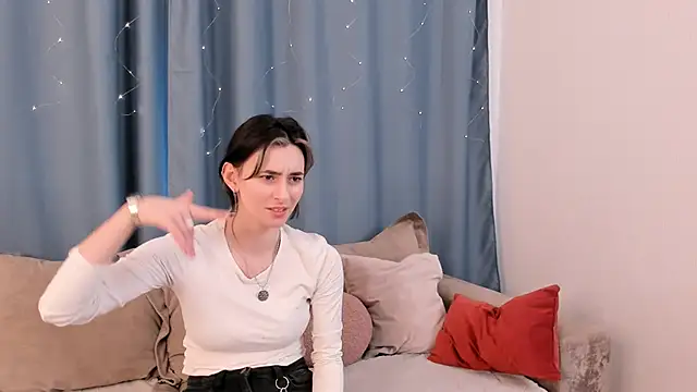 Snapshot of JackiYoss chatting on February 11, 2026, 8:19 am JackiYoss online show from February 11, 2026, 8:19 am