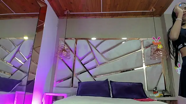 francis 20 online show from April 11, 2026, 1:59 pm