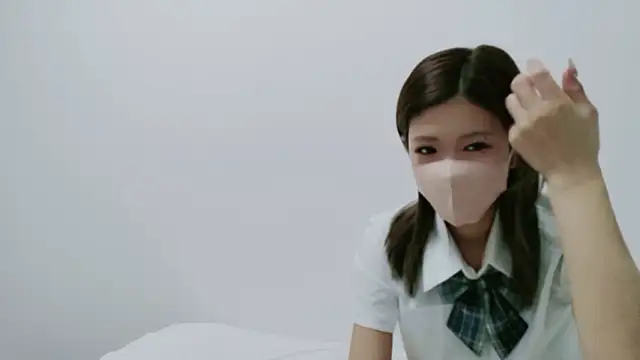 Nanase-Hina online show from February 1, 2026, 12:37 pm