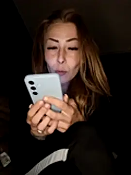 dewimp1 online show from March 26, 2026, 8:36 pm