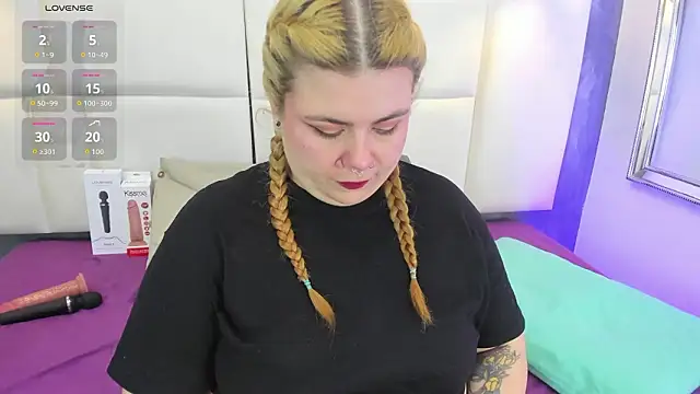 Snapshot of Martina_armos chatting on February 9, 2026, 1:37 pm Martina armos online show from February 9, 2026, 1:37 pm