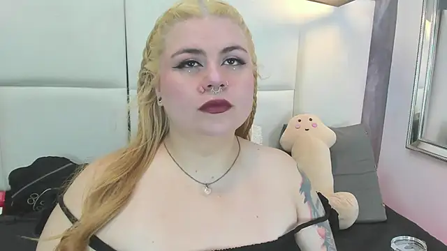 Snapshot of Martina_armos chatting on February 13, 2026, 1:40 pm Martina armos online show from February 13, 2026, 1:40 pm