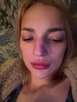 Snapshot of SashaPri chatting on February 18, 2026, 8:05 pm SashaPri online show from February 18, 2026, 8:05 pm