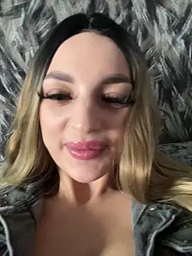 Snapshot of SashaPri chatting on February 27, 2026, 1:44 pm SashaPri online show from February 27, 2026, 1:44 pm