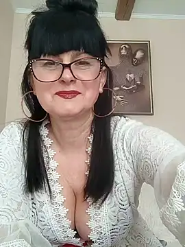 AliceSwan57 online show from February 3, 2026, 10:53 am