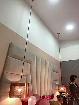 Snapshot of JuliaaVega chatting on February 14, 2026, 12:02 pm JuliaaVega online show from February 14, 2026, 12:02 pm