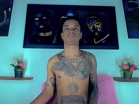 Tatoo Noah online show from February 3, 2026, 1:38 pm