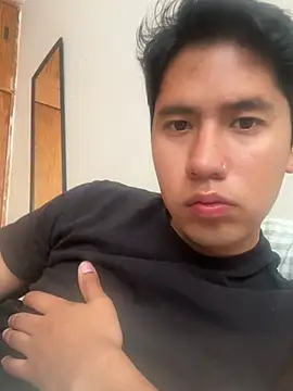 Jleonardolr online show from February 21, 2026, 6:31 pm