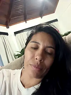 LizaLorini online show from April 18, 2026, 1:31 am