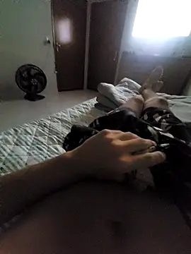 Snapshot of k_k chatting on March 17, 2026, 10:35 pm k k online show from March 17, 2026, 10:35 pm