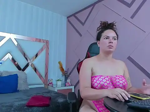 ZamanthaJhones online show from February 27, 2026, 7:14 pm