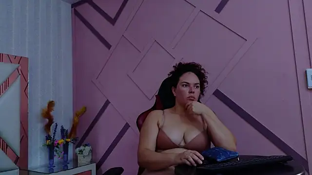 ZamanthaJhones online show from March 30, 2026, 8:10 pm