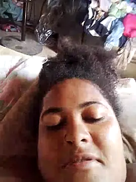 Snapshot of vaniyna chatting on February 19, 2026, 2:57 pm vaniyna online show from February 19, 2026, 2:57 pm