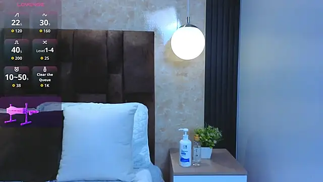 vicky grey online show from March 30, 2026, 11:55 am