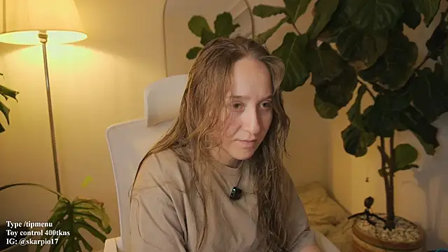 Scarlett NoirMuse online show from March 22, 2026, 8:23 pm