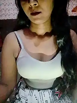 Ayesha Khan1 online show from April 13, 2026, 11:48 am