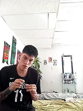 blackninja66 online show from April 1, 2026, 1:52 pm