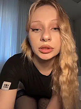 DayaFoxy online show from March 2, 2026, 1:18 pm