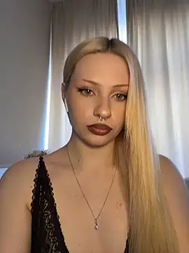 DayaFoxy online show from April 30, 2026, 1:06 pm
