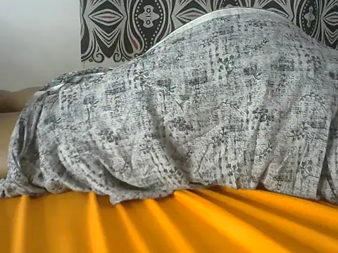 Pearlod2 online show from February 1, 2026, 11:14 pm