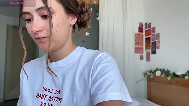 cutiemari online show from June 21, 2026, 4:15 am