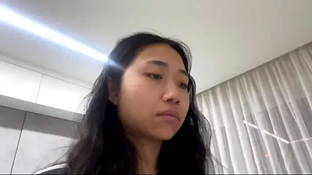 SweetMiaXO online show from March 2, 2026, 10:11 am