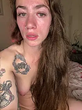 ValenciaTheVixenXX online show from May 19, 2026, 9:32 pm