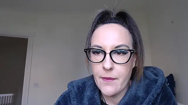 PsychicDominatrix online show from March 3, 2026, 10:32 am